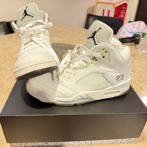 Jordan Retro 5 Wolf Grey Size 7.5